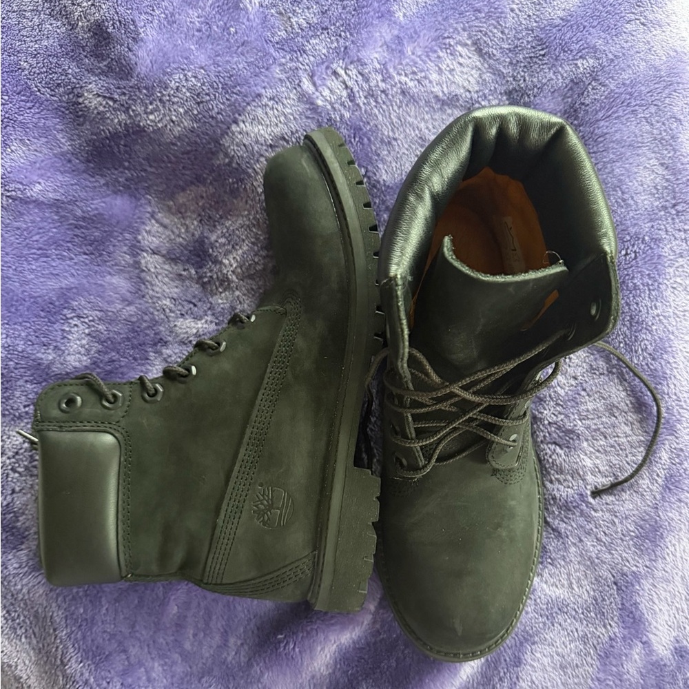 Black Timberland Women's - Picture 3 of 9